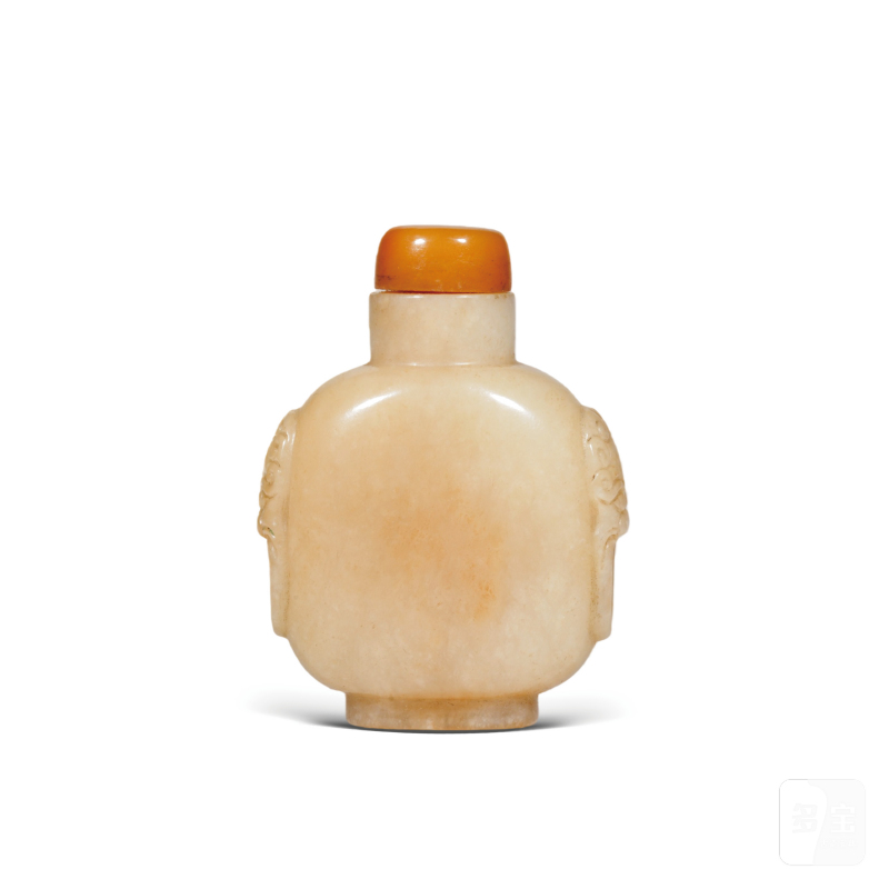 清黄玉浮雕兽耳衔环鼻烟壶